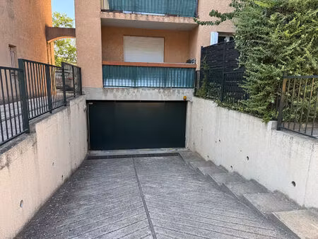 location garage 12 m² à aix-en-provence (13290)