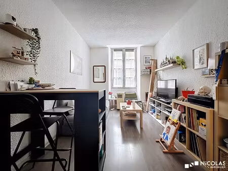 appartement t2 30?m² – immeuble en pierre – quartier sain