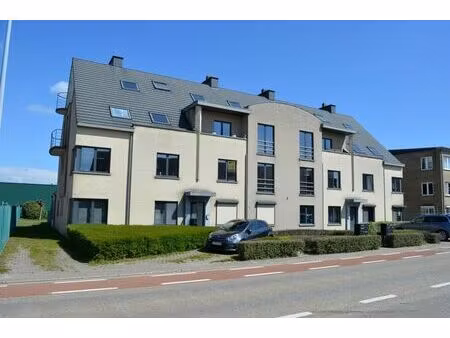 appartement met twee slaapkamers en ruim terras