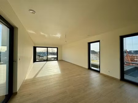 luxe ben-loft op de tweede verdieping met 3 slaapkamers en zeer ruim terras  gelegen nabij