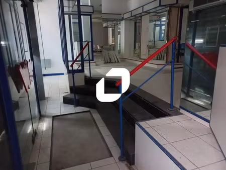 a louer  rdc commercial proche gare de lille