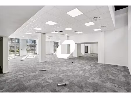 a louer  plateau rénové