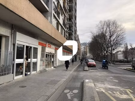 location commerce paris 75010