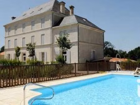 vente maison piscine à meursac (17120) : à vendre piscine / 71m² meursac