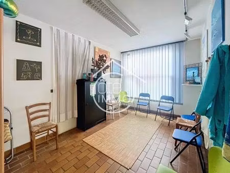 sainte-foy-la-grande : ensemble immobilier avec extérieur au cœur de la bastide