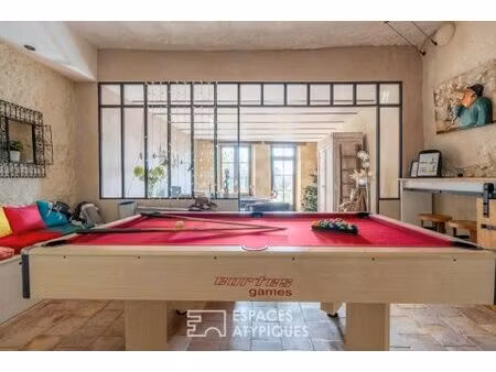 entre pierre et lumière  maison troglodyte pensée pour la famille