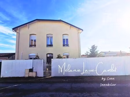 maison t5 à saint yzan de soudiac