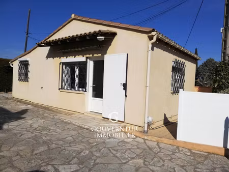 baillargues petite maison meublée + terrasse + pkg