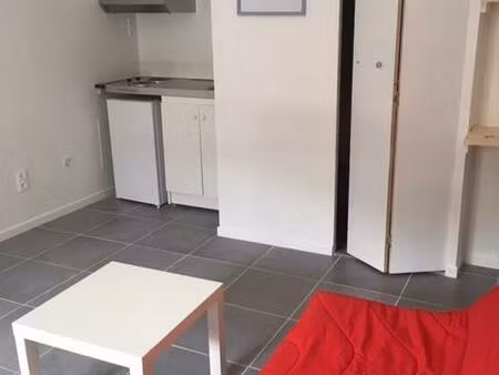 location appartement 2 pièces 27 m² à bordeaux (33000)