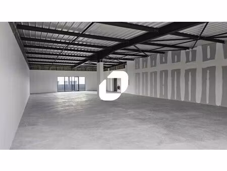 a louer  cellule d'activite et bureaux proche aeroport