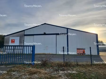 local d'activites a vendre