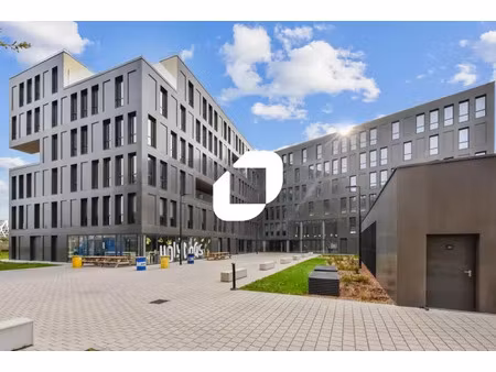 a louer  bureaux meubles prets a l'emploi