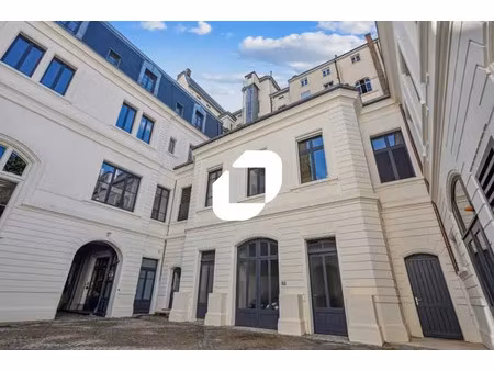 a louer  bureaux haussmanniens 6ème  proches tête d'or