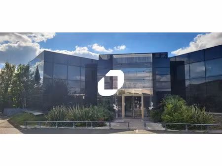 location bureau merignac 33700