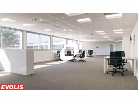 location merignac 33700