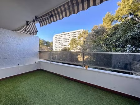 location appartement 34m2 marseille 8eme (13008) - 850 € - surface privée