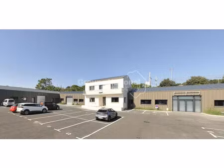 location local commercial 201m2 nîmes 30900 - 2371 € - surface privée