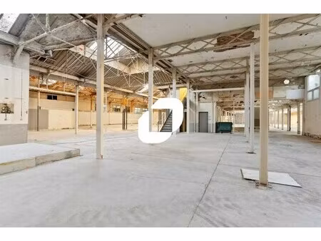 a louer  locaux d'activité rares aux portes de paris !