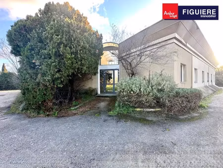 immeuble mixte indépendant de plain pied à louer sur le pôle d'activités d'aix en provence