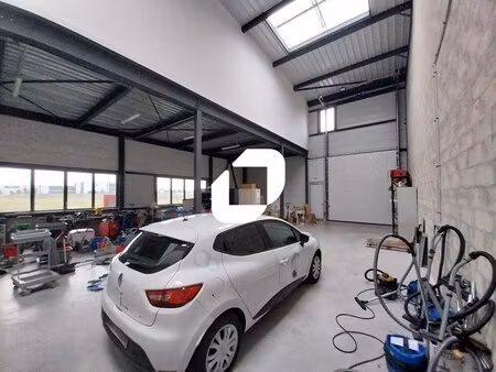 a louer  local neuf proche a13