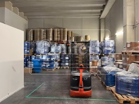 location local d'activités vitrolles 13127