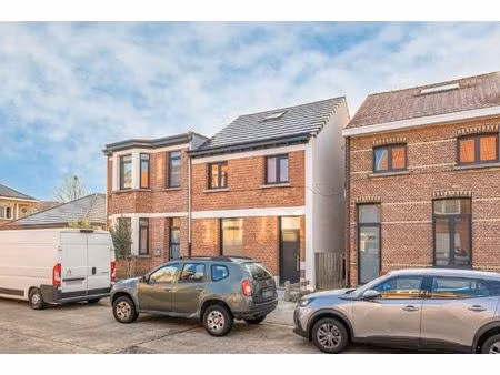 huis te koop in boechout met 4 slaapkamers