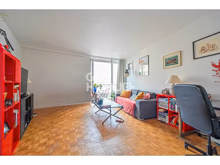 3 pièces lumineux en étage avec balcons