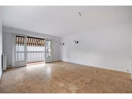 appartement de 2 pièces de 56 m² situé à cannes