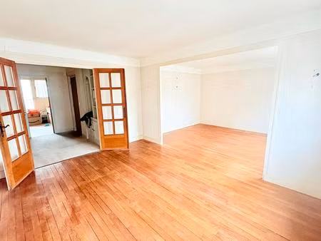 appartement 4 pièce(s) de 74.57m2 + une cave