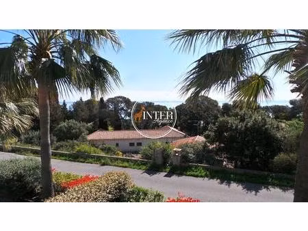 situe dans une residence prisee et securise