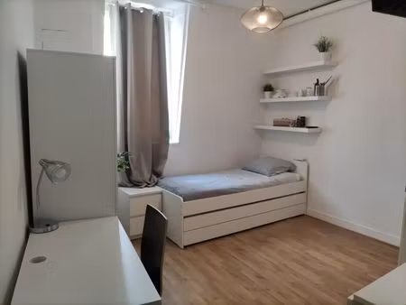 location appartement 1 pièce 14 m² à rouen (76000)