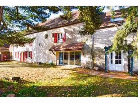 maison familiale de 319 m² à saintigny  10 pièces