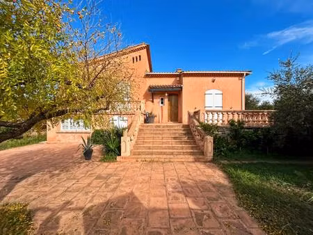maison avec piscine et deux logements indépendants