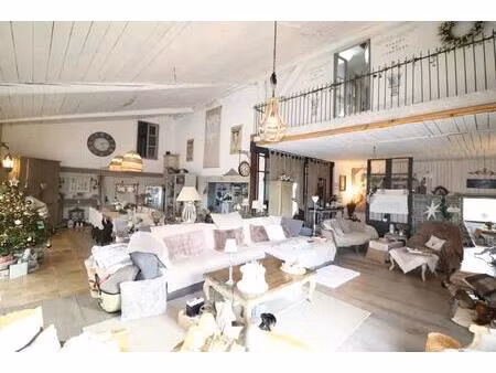 maison de 8 pièces de 350 m² à sainte-foy-la-longue