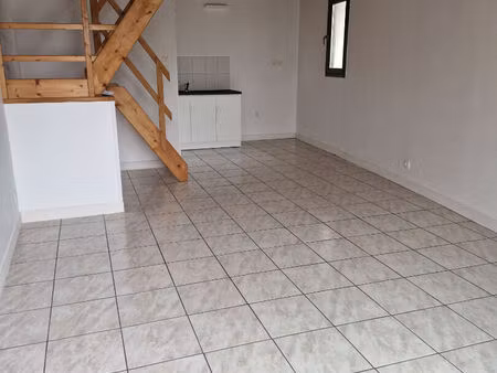 location appartement 2 pièces 29m²