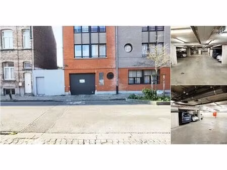 parking à louer à forest (vbd73380)