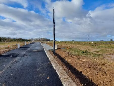 terrain constructible viabilisé à vendre