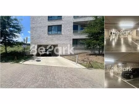 parking à louer à anvers (vbd73179)