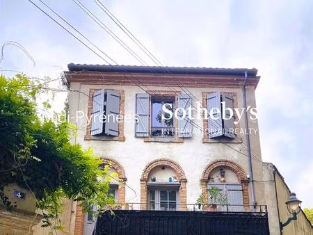 lavaur : emplacement premium pour cet immeuble de rapport