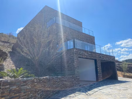 vente maison 5 pièces 250m2 port-vendres 66660 - 1895000 € - surface privée