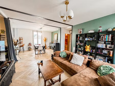 appartement rénové - 4 pièces 84 m2 -