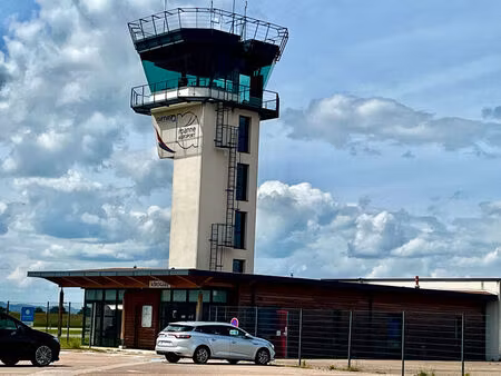 vente commerce 4 pièces 570 m² saint-léger-sur-roanne (42155)