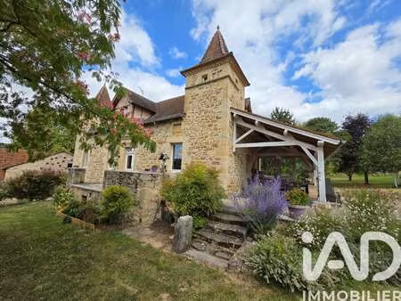 vente maison à figeac (46100) : à vendre / 221m² figeac