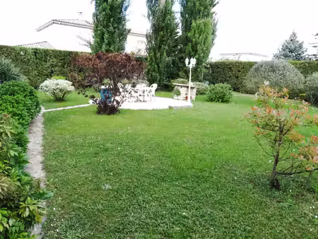 maison contemporaine.