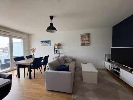 location appartement 2 pièces 45m2 artix 64170 - 650 € - surface privée