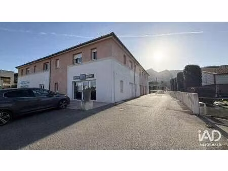 location bureaux et commerces à robion (84440) : à louer / 78m² robion