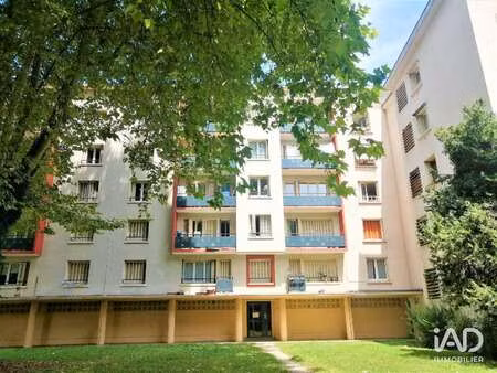 location appartement 3 pièces à grenoble (38000) : à louer 3 pièces / 58m² grenoble