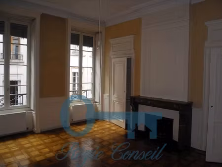 62 rue auguste comte