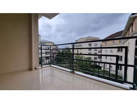 location appartement 2 pièces 45.22 m² à acheres (78260)  888 €