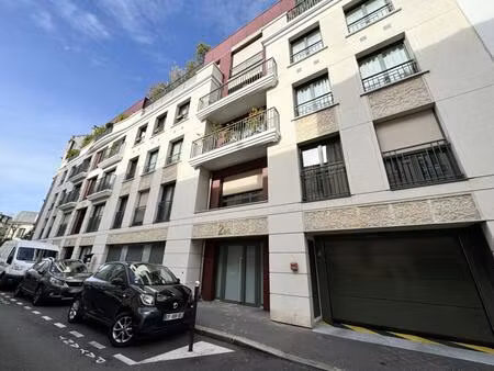 bureau / local commercial neuf